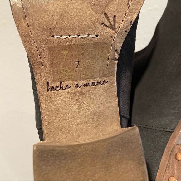 Anthropologie| Beek By Two Birds Grey Oiled Suede Stacked Heel Strix Boot Size 7 - Picture 16 of 16